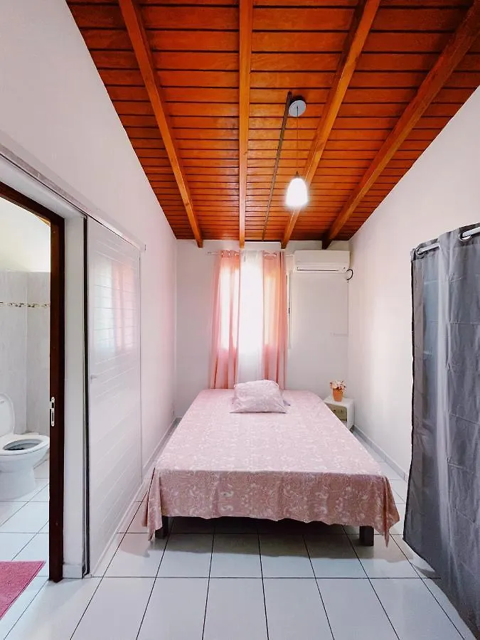 La Villa Ixora, Magnifique Villa Avec Piscine Les Abymes 0*,  Guadeloupe